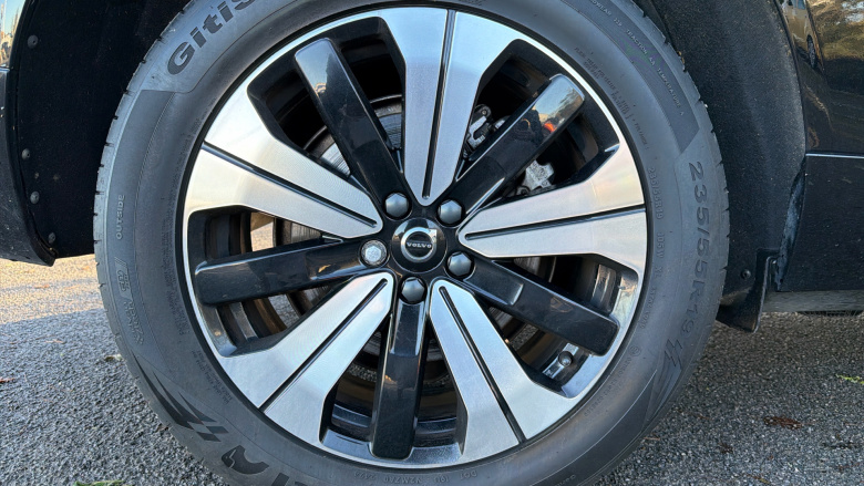 Volvo XC60 2.0 T6 [350] RC PHEV Plus Dark 5dr AWD Geartronic Estate